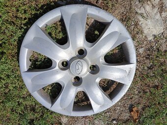 Prodám poklice 14" Hyundai Getz. Celkem za 4 kusy 400Kč - 5