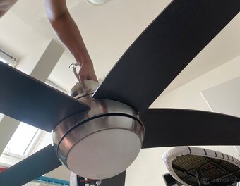 Stropní ventilátor se svítidlem, dalkové ovládání - 5