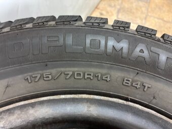 Zimní pneu Hyundai i20 + plechový disk, cena za 1 ks - 5