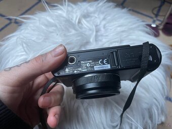 Panasonic Lumix DMX-LX3 - 5