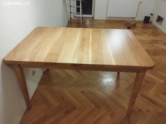 Dubový celomasivní rozkládací stůl - 5