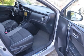 Toyota Auris Combi 1.8 16V Hybrid - 5