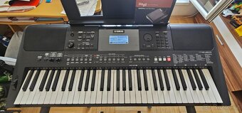 Prodám hudební nástroj. Yamaha E463 - 5
