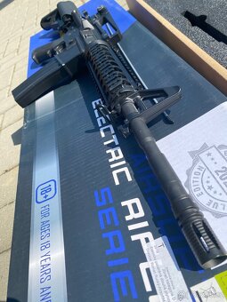 Airsoft CM.007 M4 RIS celokov BLUE Edition CYMA - 5