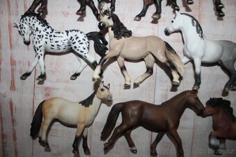 Figurky koní Schleich 3 - 5