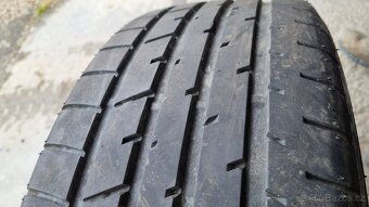 Pneu 225/55 R19 - 5