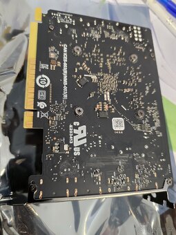 nVidia RTX4060 8GB nová - 5