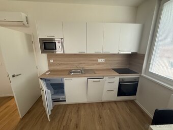 Pronájem bytu 1+kk, 43m2, novostavba v centru Vyškova - 5