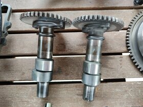 Suzuki VZ 800 Marauder - motor náhradní dily - 5