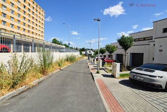 Pronájem  rodinného domu 4+KK, 160 m2 s garáží  a zahradou,  - 5