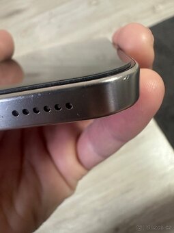 iPhone 15 Pro Max 256gb stříbrný Titan - 5