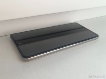Mobilní telefon Samsung Galaxy A52 6GB/128GB bílý - 5