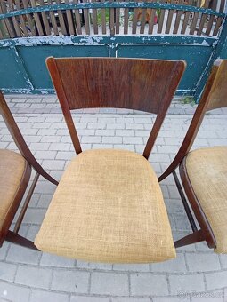 4 staré židle - 5