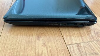 Asus A52J - 5