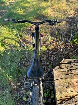 Celoodpružené kolo Specialized Status 1 - 5