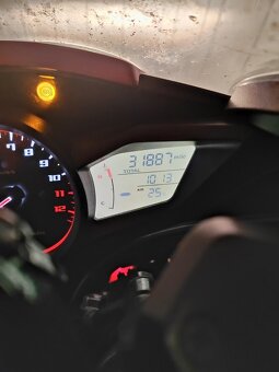 Honda VFR 1200F - 5