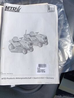 Zahradní traktůrek MTD - 5
