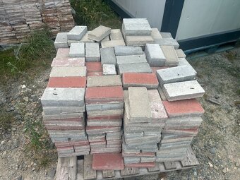 PRODEJ SKLADOVÝCH ZÁSOB - STAVEBNÍ MATERIÁL, PRAHA - 5