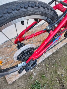 ROCK MACHINE Surge 20 - 5