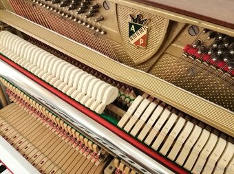 Pianino Petrof se zárukou a dopravou po ČR. - 5