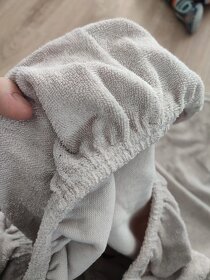 2x světle šedé froté prostěradlo - 5