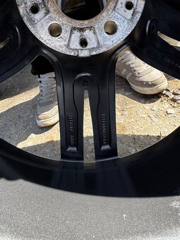 Originální sadu ráfky s pneumatikami pro BMW - 5