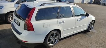 Volvo V50 2.0D 100kw automat - 5