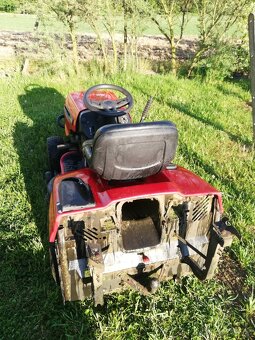 Zahradní traktor Jonsered (Husqvarna) - 5