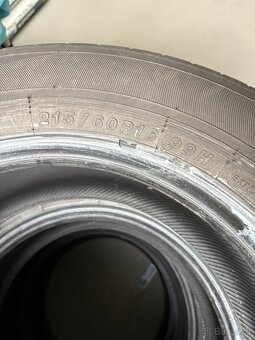 Letní pneu 215/60 R16 Yokohama BluEarth - 5