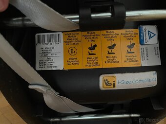 autosedačka Maxi-Cosi Pebble Plus + isofix základna 3wayfix - 5