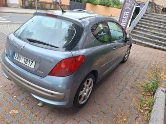 Peugeot 207. - 5