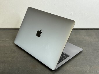 MacBook Air 13" 2018 128GB SSD / 8GB RAM / SG - 5