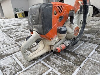 Rozbrušovací pila Stihl TS700 - 5
