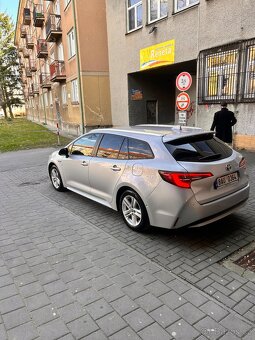 Toyota Corolla 1.8 hybrid 2022 - 5