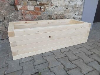 Vyvýšené záhony z masivu - 5