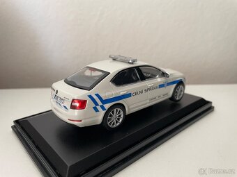 Škoda Octavia III Celní Správa 1:43 Abrex - 5