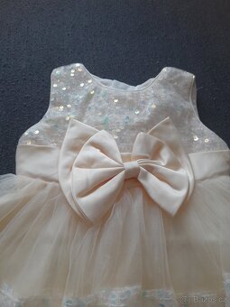 Zlaté šatičky - 5