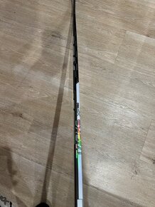 Nová hokejka CCM Tacks XF PRO Senior, P29, pravá - 5
