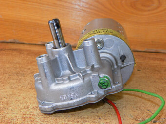 Elektromotor s převodovkou SWF 403.855 24 VDC, 34 ot./min. - 5