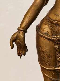 Bronzová socha bodhisattvy Avalókitéšvary (Padmapáni) - 5