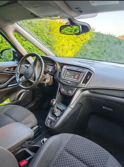 Opel Zafira, 1,6 TURBO (147 kW/200k), r.v. 2017, 7 míst - 5