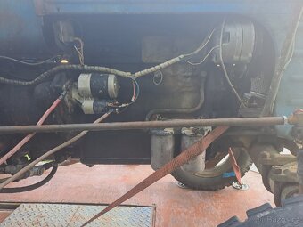 Zetor 4011,s platnými TP +SPZ. - 5