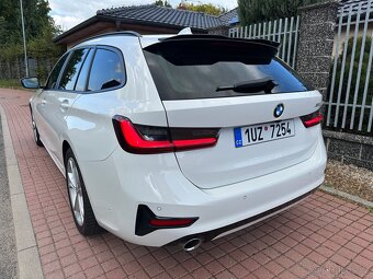 BMW 320d G21, rok 2022, 1. Majitel, stav nového - 5