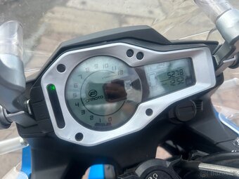 CFMOTO MT 650 Premium - 5