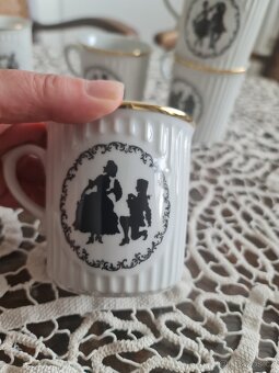 sada porcelánových hrnků - 5