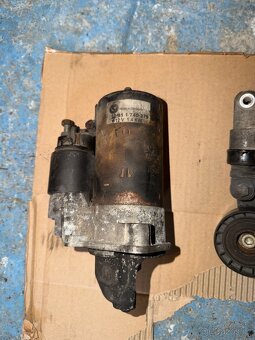 Směs dílu bmw e36 - 5