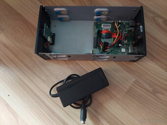 NAS server RaidSonic ICY BOX IB-NAS4220-B na 2 disky - 5