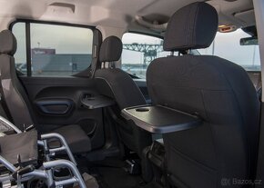 Bezbariérový Peugeot Rifter pro vozíčkáře - 5