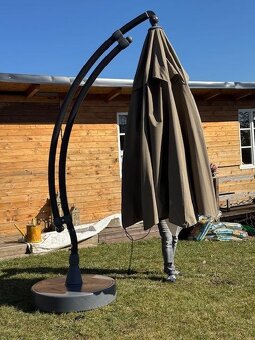 Robustní SLUNEČNÍK Crystal 375 cm s osvětlením - 5