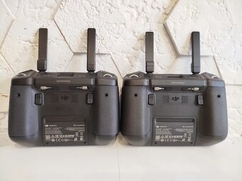 Profesionální ovladač DJI RC pro - 5